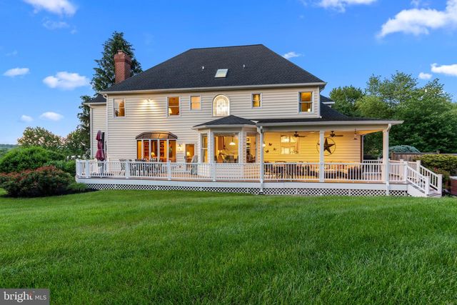 324 RIDGE AVE, Newtown, PA 18940