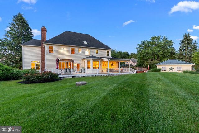 324 RIDGE AVE, Newtown, PA 18940
