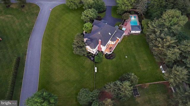 324 RIDGE AVE, Newtown, PA 18940