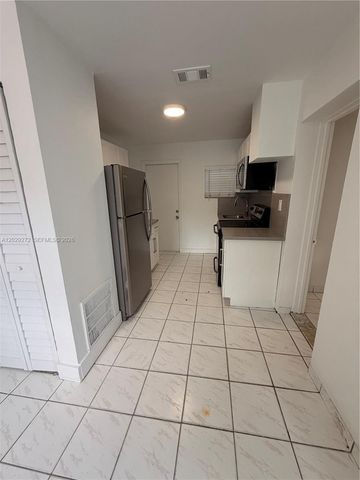 2420 NW 31st Street 3, Miami, FL 33142