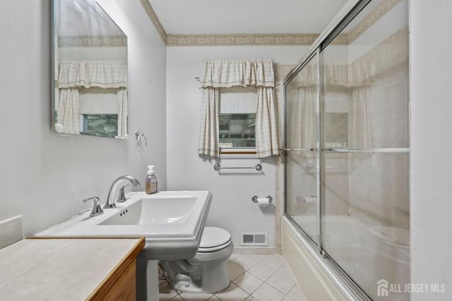64 Berkley Avenue, Colonia, NJ 07067