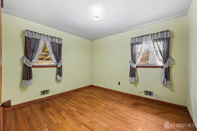 64 Berkley Avenue, Colonia, NJ 07067
