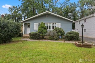 64 Berkley Avenue, Colonia, NJ 07067