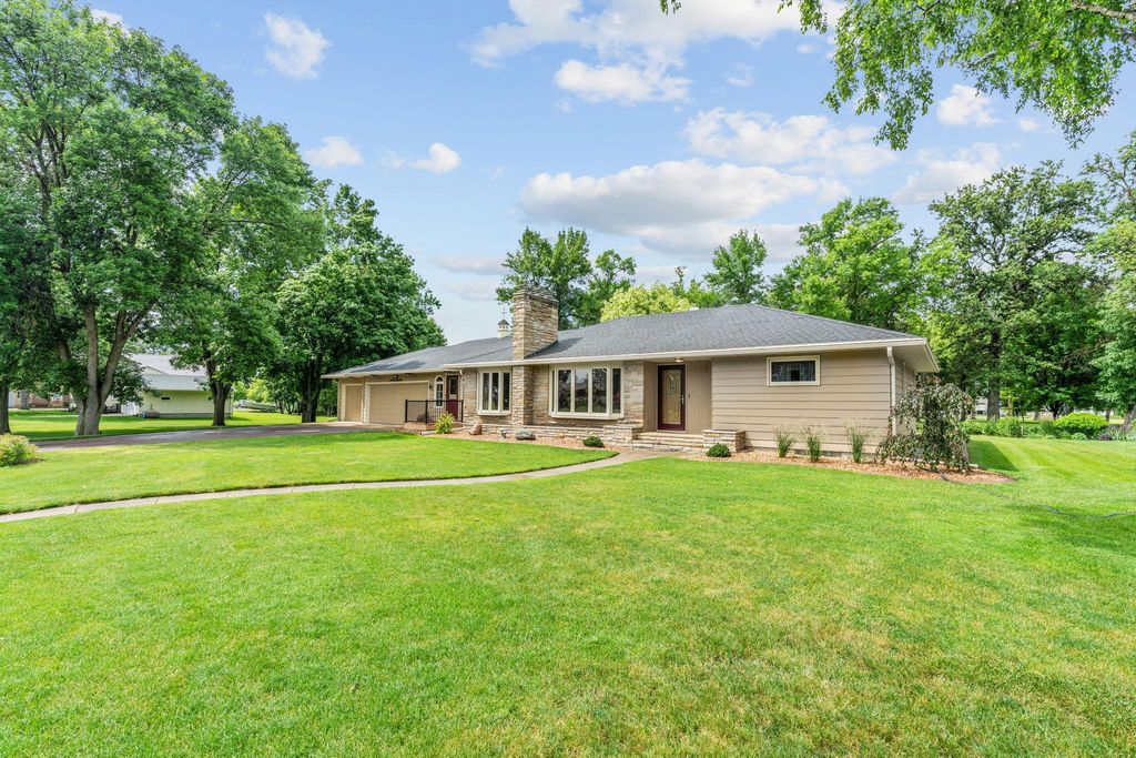 719 Park Avenue, Hamburg, MN 55339 — photo 3