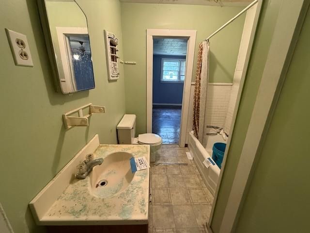 517 Point St, Houma, LA 70360