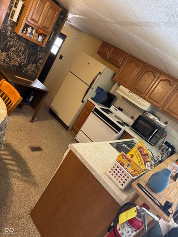 6149 S Kats Place, Terre Haute, IN 47802