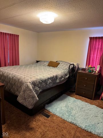 6149 S Kats Place, Terre Haute, IN 47802