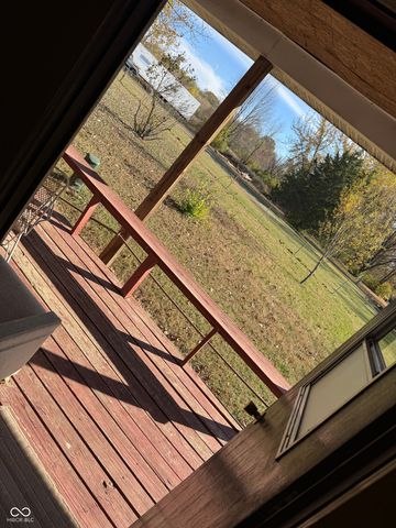 6149 S Kats Place, Terre Haute, IN 47802