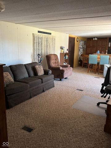 6149 S Kats Place, Terre Haute, IN 47802