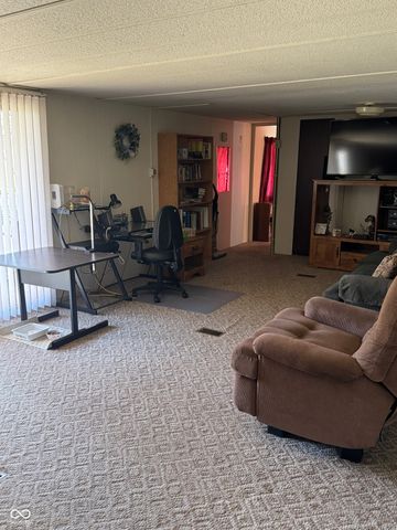 6149 S Kats Place, Terre Haute, IN 47802