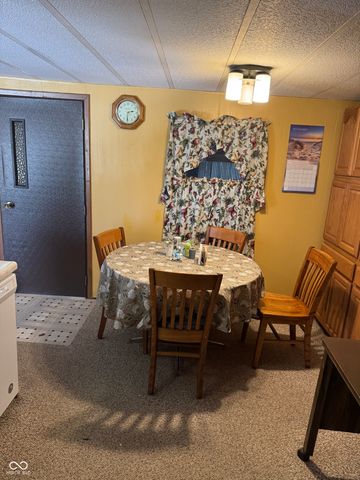 6149 S Kats Place, Terre Haute, IN 47802