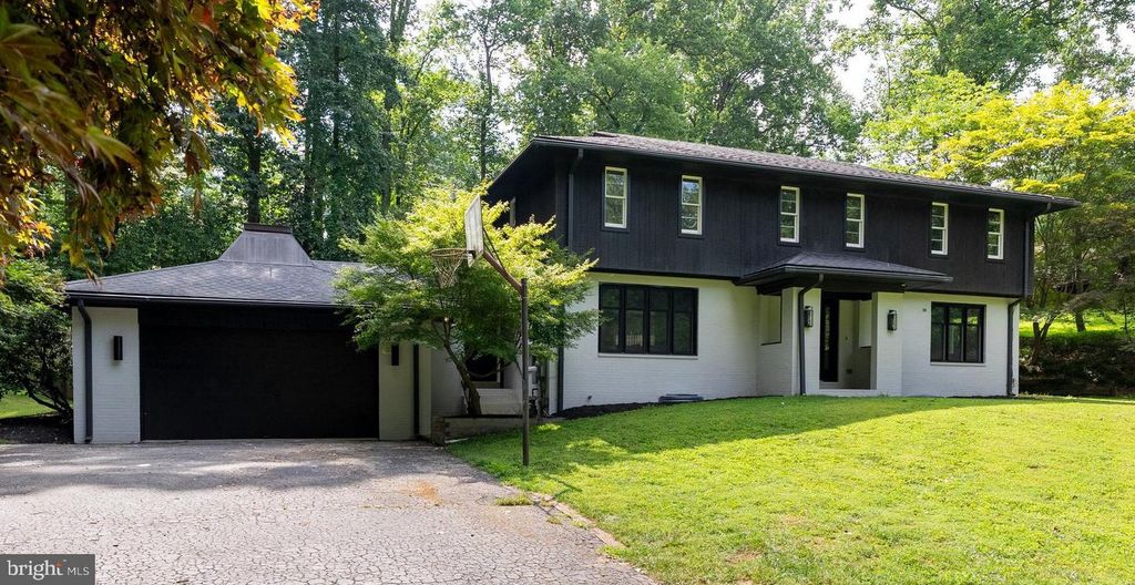 18 GLEN ALPINE RD, Phoenix, MD 21131