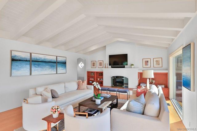 1937 Paseo Dorado, La Jolla, CA 92037