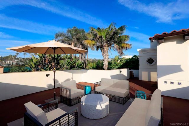 1937 Paseo Dorado, La Jolla, CA 92037