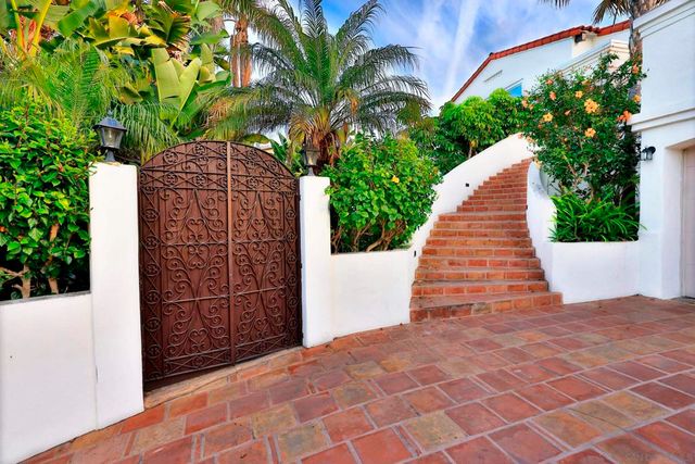 1937 Paseo Dorado, La Jolla, CA 92037