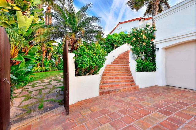 1937 Paseo Dorado, La Jolla, CA 92037