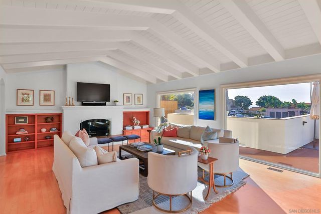 1937 Paseo Dorado, La Jolla, CA 92037
