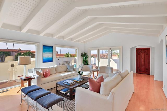 1937 Paseo Dorado, La Jolla, CA 92037