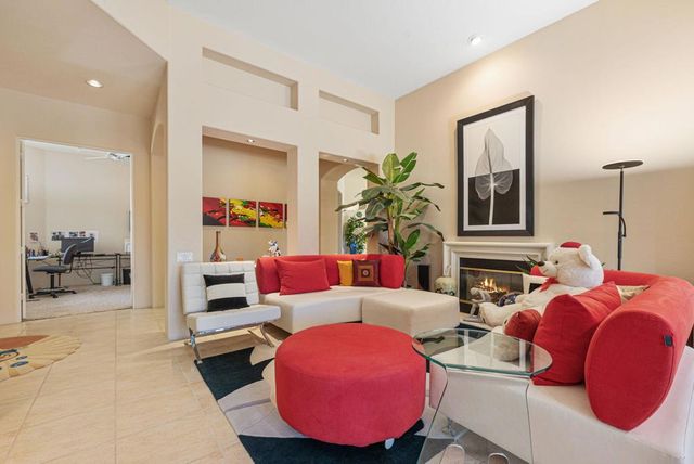 81 Appian Way, Palm Desert, CA 92211