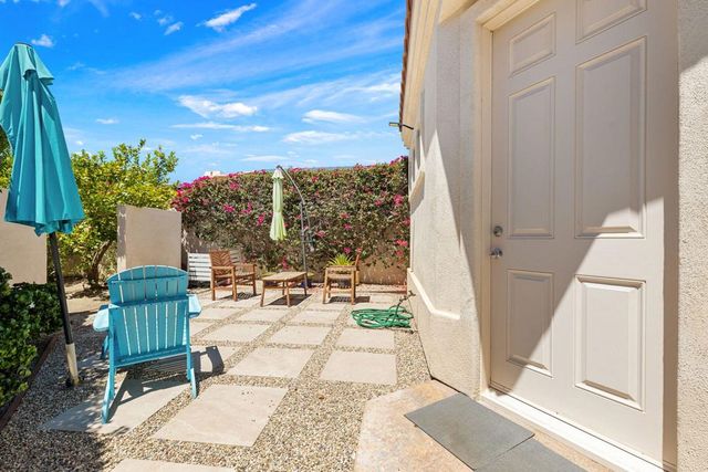 81 Appian Way, Palm Desert, CA 92211