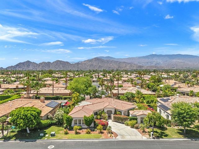 81 Appian Way, Palm Desert, CA 92211