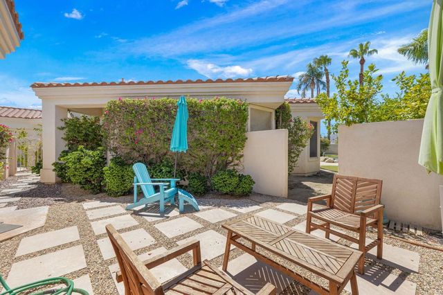 81 Appian Way, Palm Desert, CA 92211