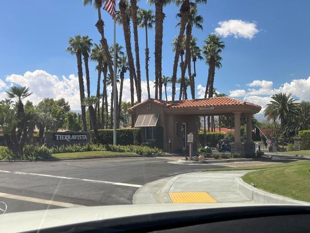 81 Appian Way, Palm Desert, CA 92211