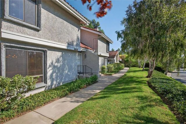 6609 Poppyview Drive, Oak Park, CA 91377