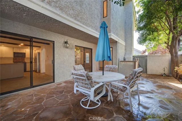 6609 Poppyview Drive, Oak Park, CA 91377