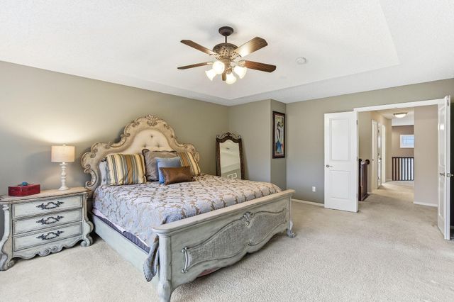 586 Sutherland Drive, Woodbury, MN 55129