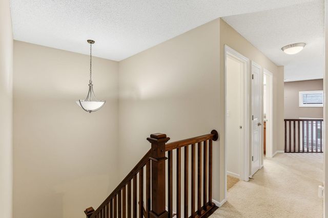 586 Sutherland Drive, Woodbury, MN 55129