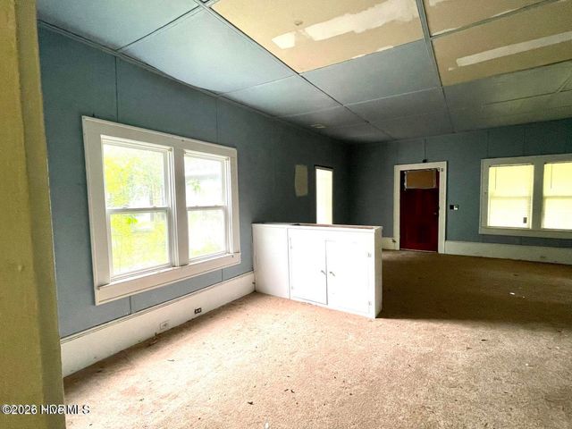 309 E Roseboro Street, Roseboro, NC 28382