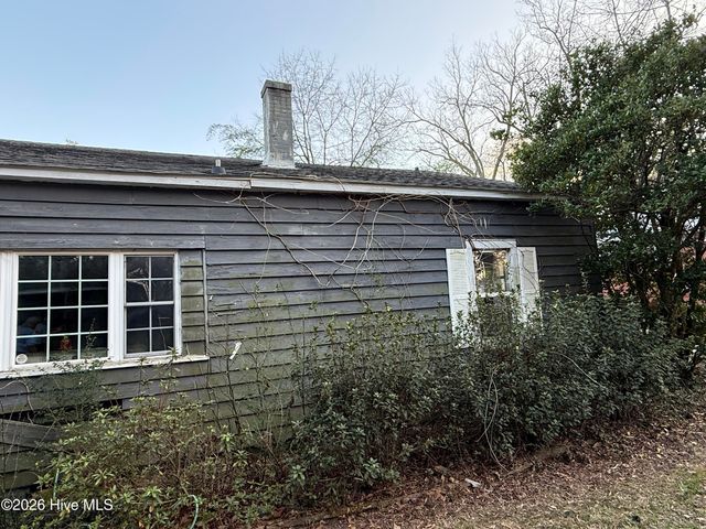 309 E Roseboro Street, Roseboro, NC 28382