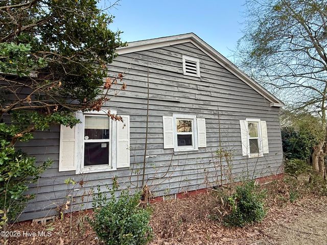 309 E Roseboro Street, Roseboro, NC 28382