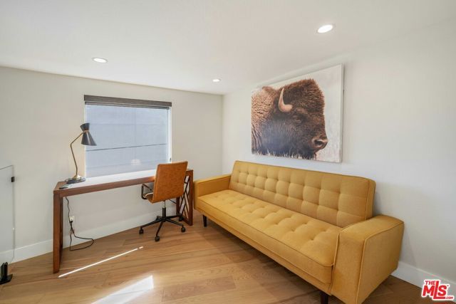 4139 Cahuenga Boulevard 106, North Hollywood (los Angeles), CA 91602