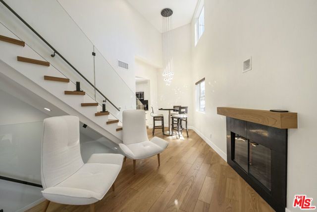 4139 Cahuenga Boulevard 106, North Hollywood (los Angeles), CA 91602