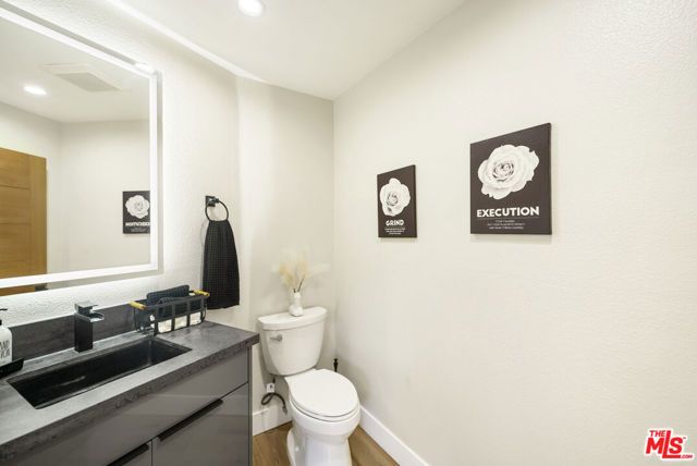4139 Cahuenga Boulevard 106, North Hollywood (los Angeles), CA 91602