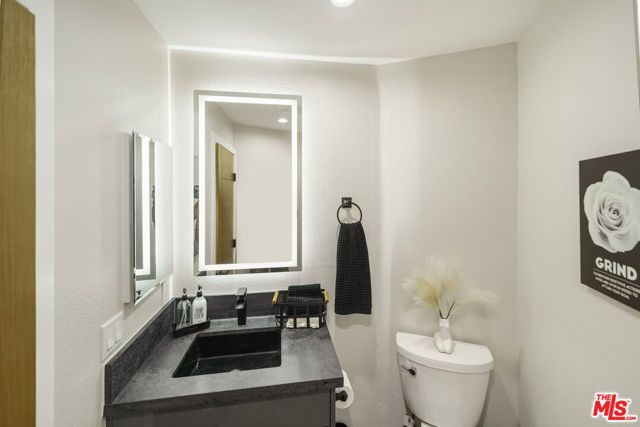 4139 Cahuenga Boulevard 106, North Hollywood (los Angeles), CA 91602