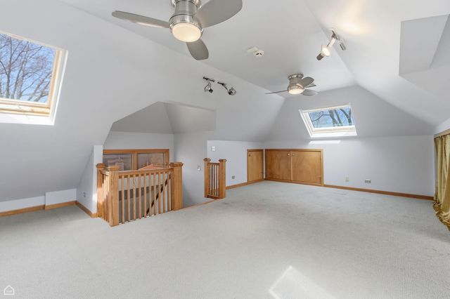 1516 W Sherwin Avenue, Chicago, IL 60626