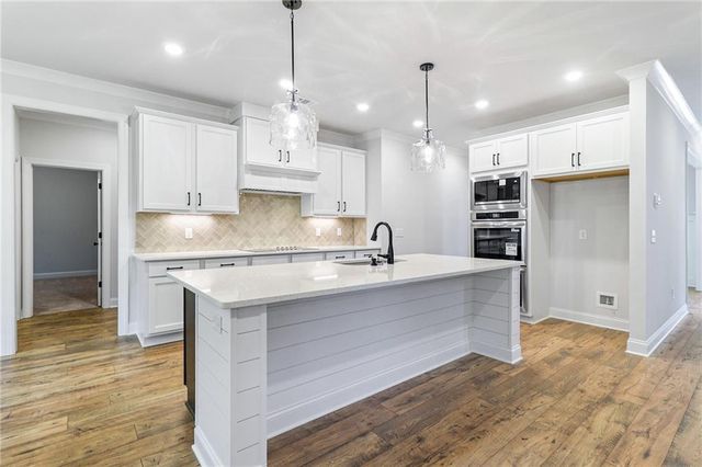 1115 BIRCH Way, Loganville, GA 30052