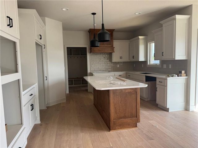 11424 Rye Drive, Kearney, MO 64060