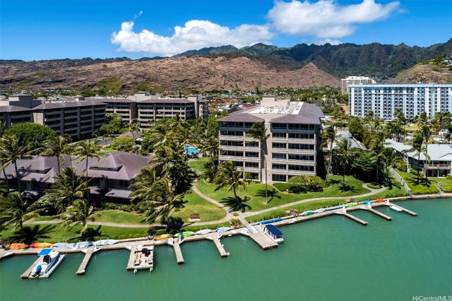 1 Keahole Place 1303, Honolulu, HI 96825