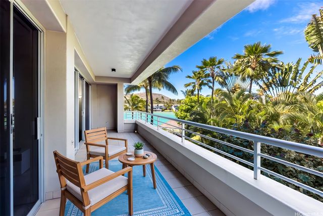 1 Keahole Place 1303, Honolulu, HI 96825