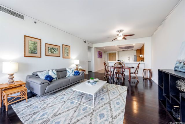 1 Keahole Place 1303, Honolulu, HI 96825