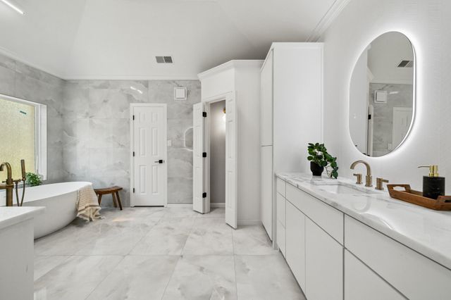 4736 Holly Tree Drive, Dallas, TX 75287