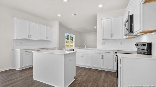 304 Maddox Drive, Aberdeen, NC 28315