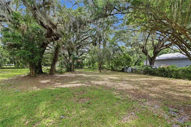 13122 E HIGHWAY 316, Fort Mc Coy, FL 32134