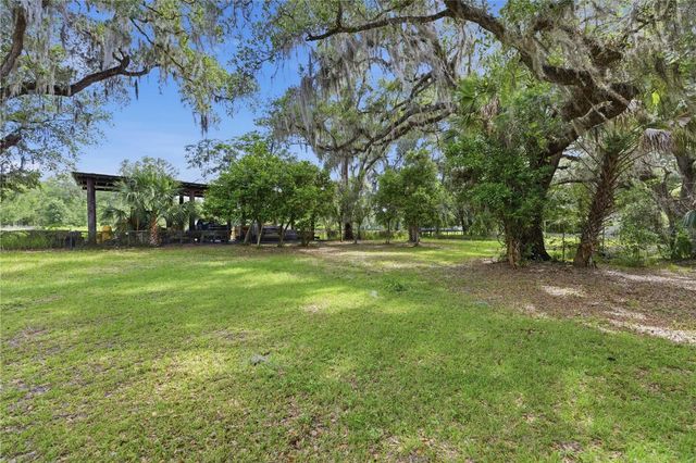 13122 E HIGHWAY 316, Fort Mc Coy, FL 32134