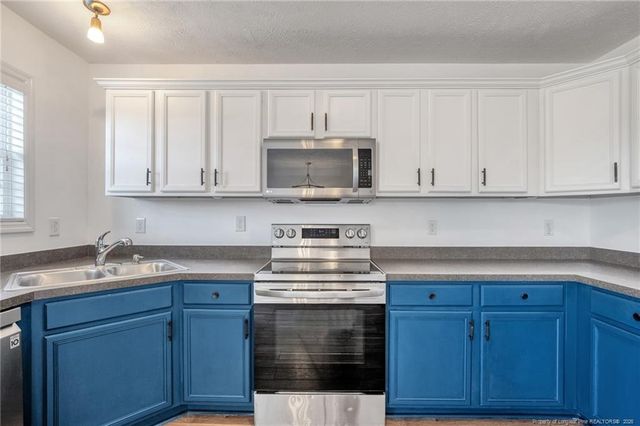 568 Wood Valley Lane, Raeford, NC 28376