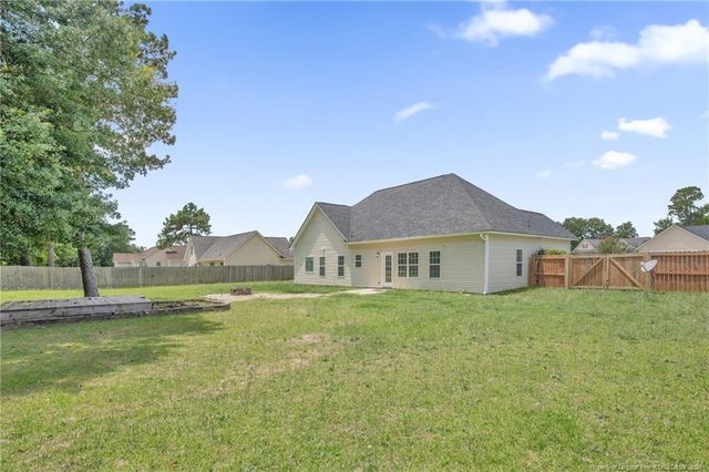 568 Wood Valley Lane, Raeford, NC 28376